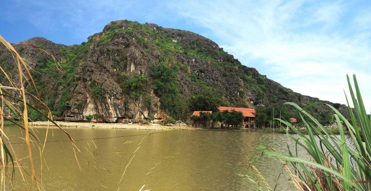 Hotel Trang An Lim Garden Xuan Son Exterior foto